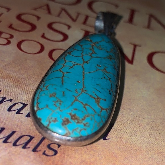 Large Turquoise Stone Pendant W/ Silver Bale - Picture 4 of 5